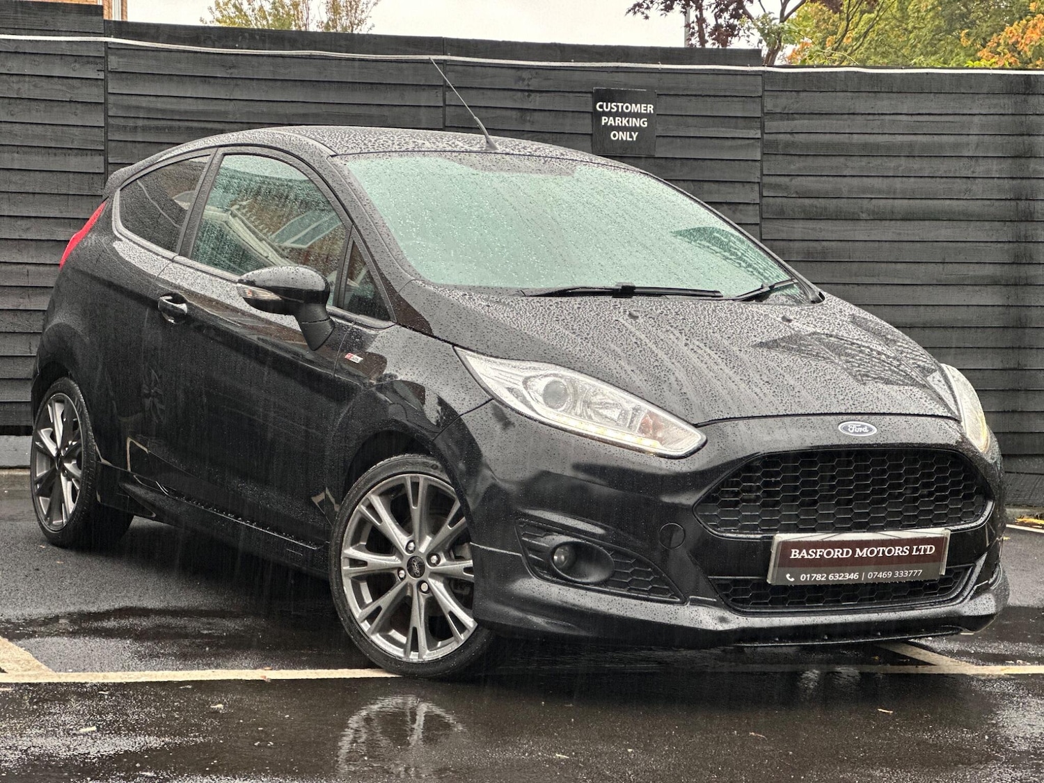 Used Ford Fiesta 2017 for sale - 76152060: Photo 19