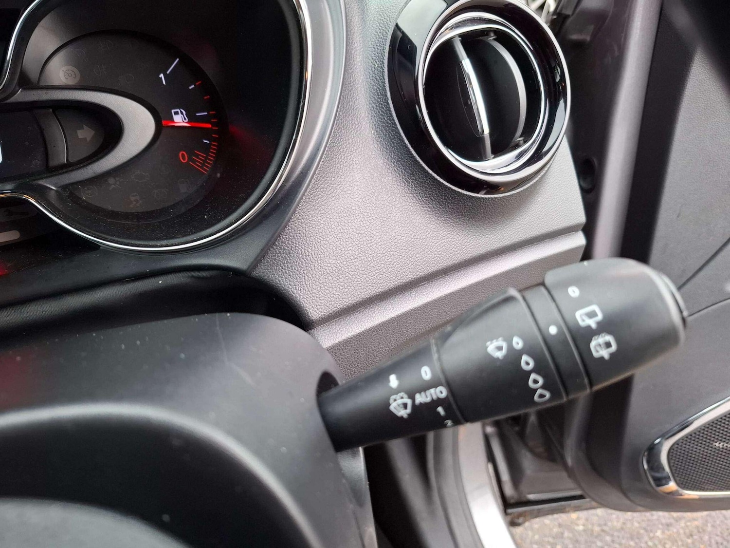 Used Renault Captur for sale - 76824715: Photo 13