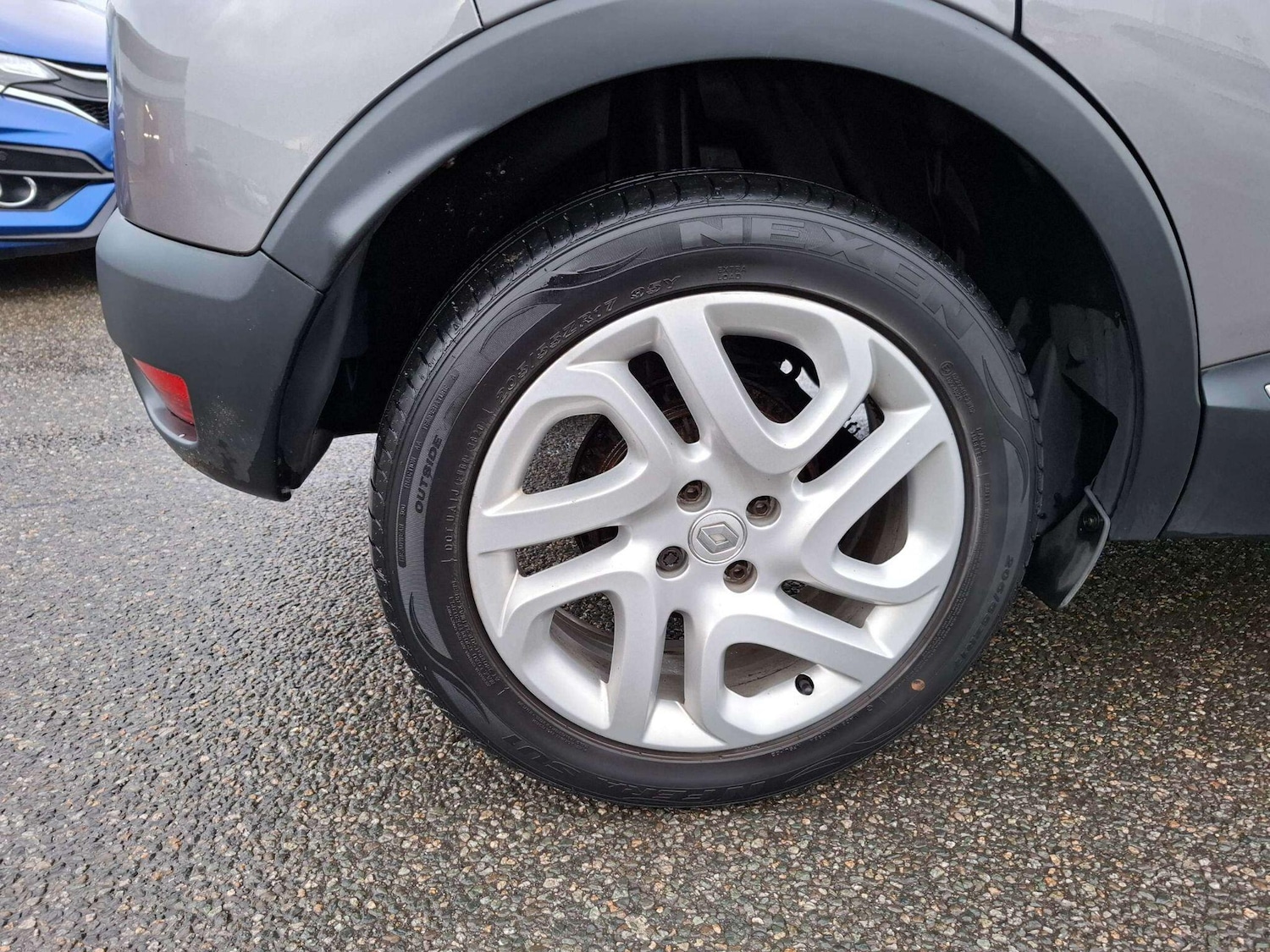 Used Renault Captur for sale - 76824715: Photo 18