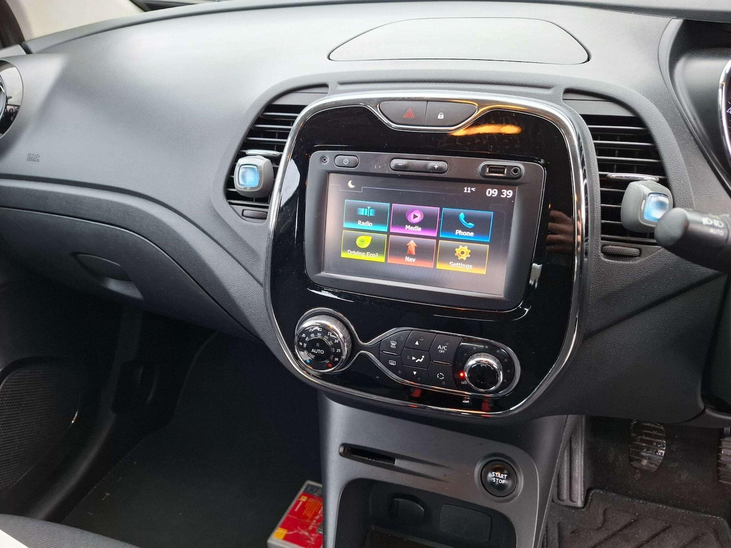 Used Renault Captur for sale - 76824715: Photo 19