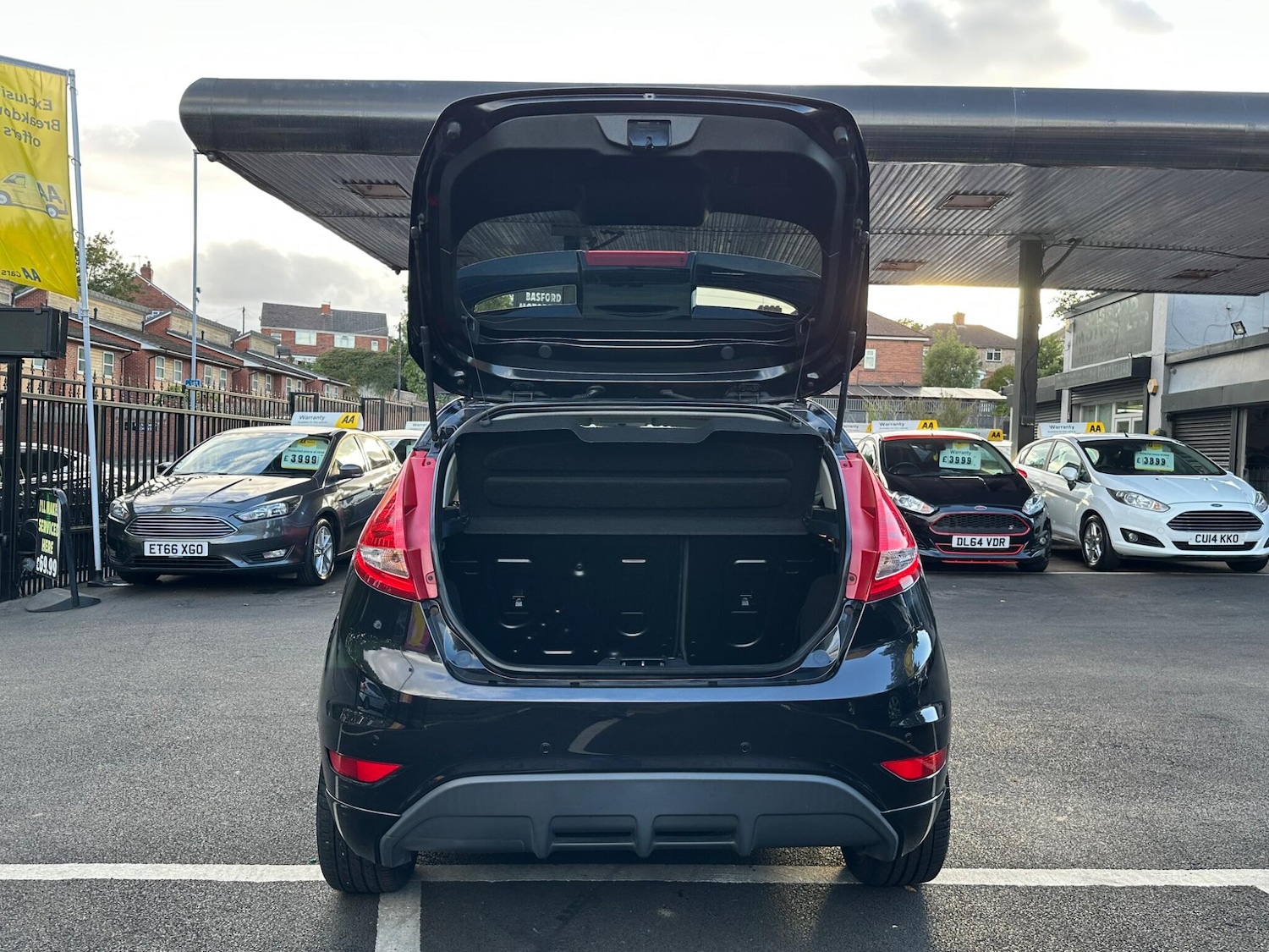 Vehicle 28