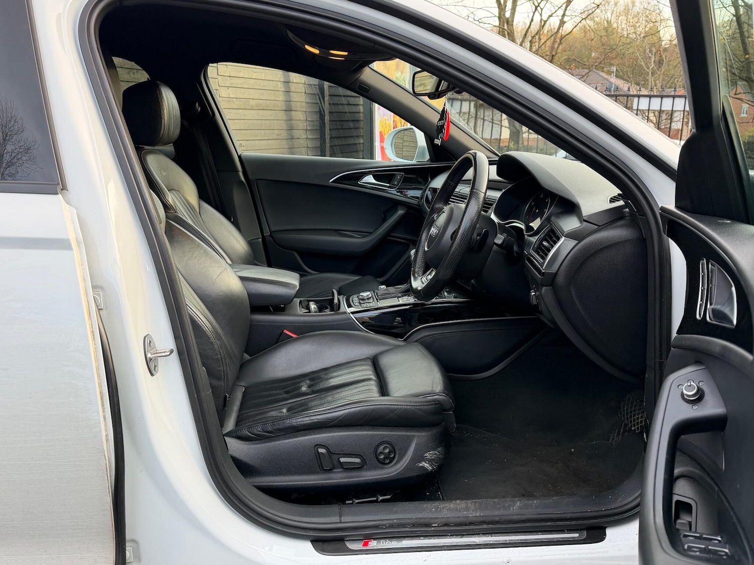 Used Audi A6 Saloon for sale - 78220096: Photo 14