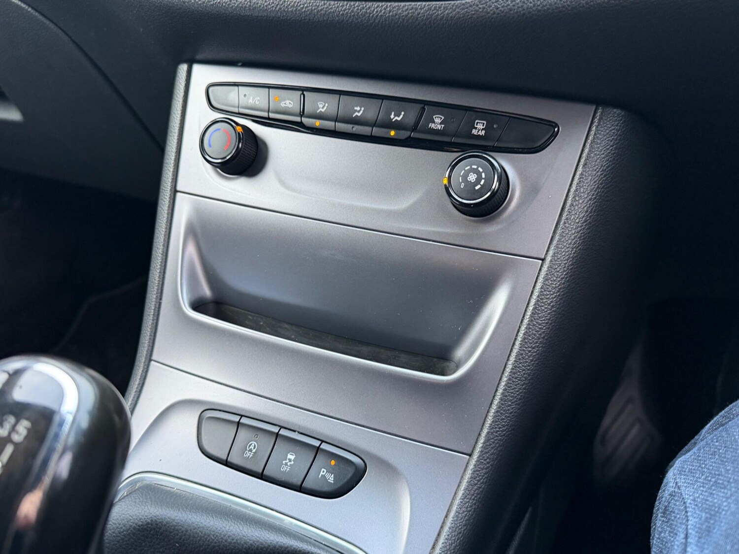 Used Vauxhall Astra for sale - 77440175: Photo 6