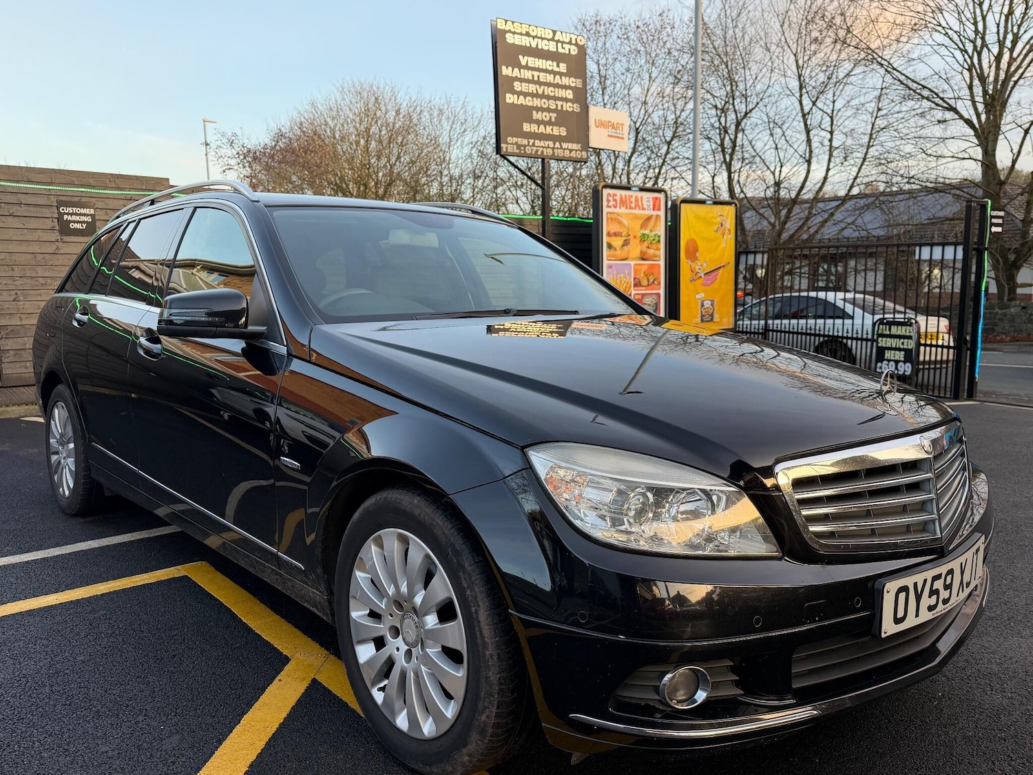 Used Mercedes-Benz C Class 2009 for sale - 76572573: Photo 10