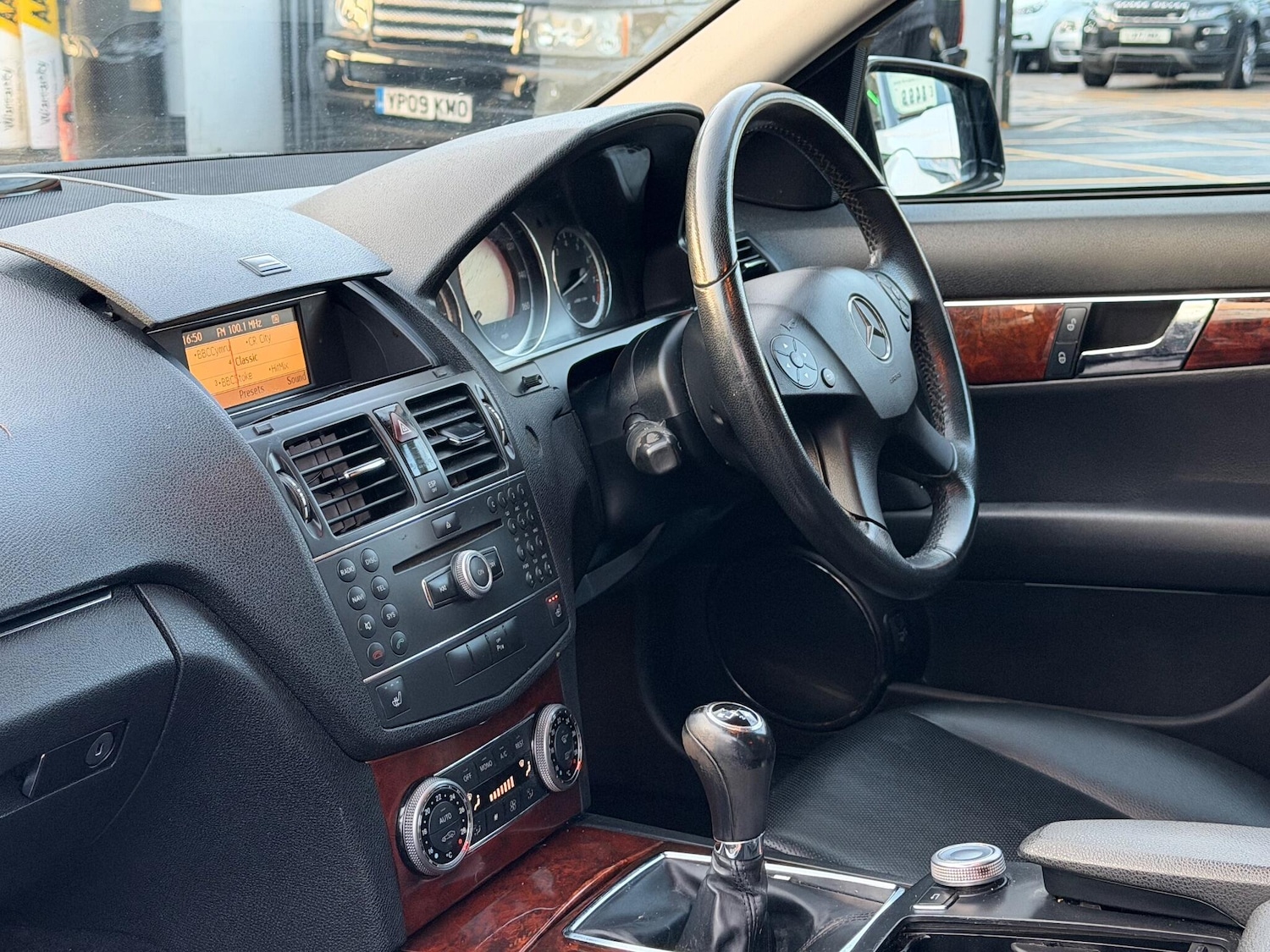 Used Mercedes-Benz C Class 2009 for sale - 76572573: Photo 17