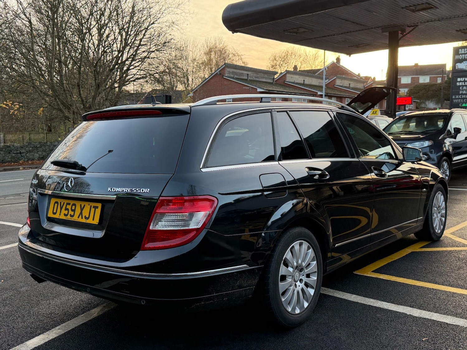 Used Mercedes-Benz C Class 2009 for sale - 76572573: Photo 3