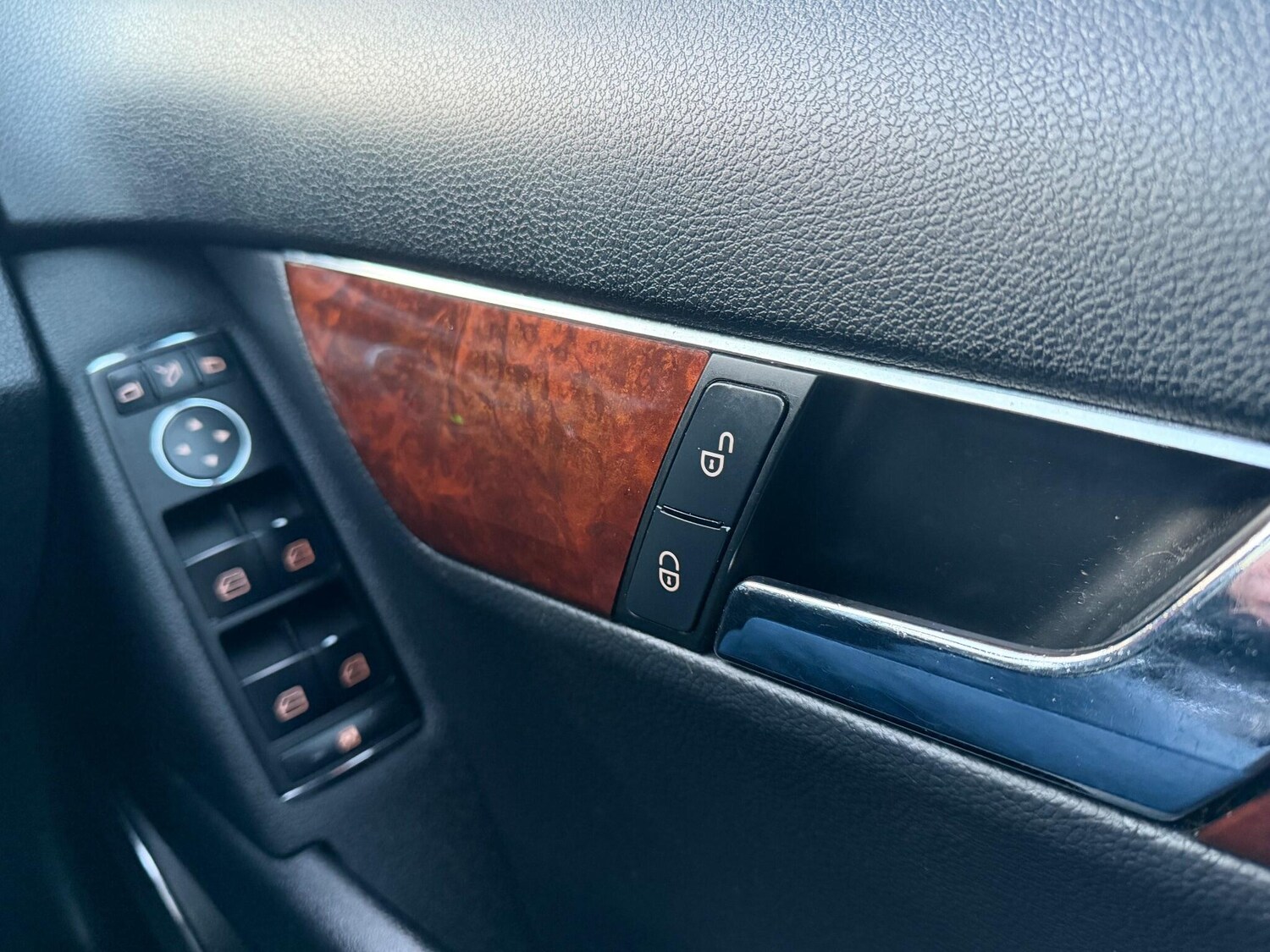 Used Mercedes-Benz C Class 2009 for sale - 76572573: Photo 60