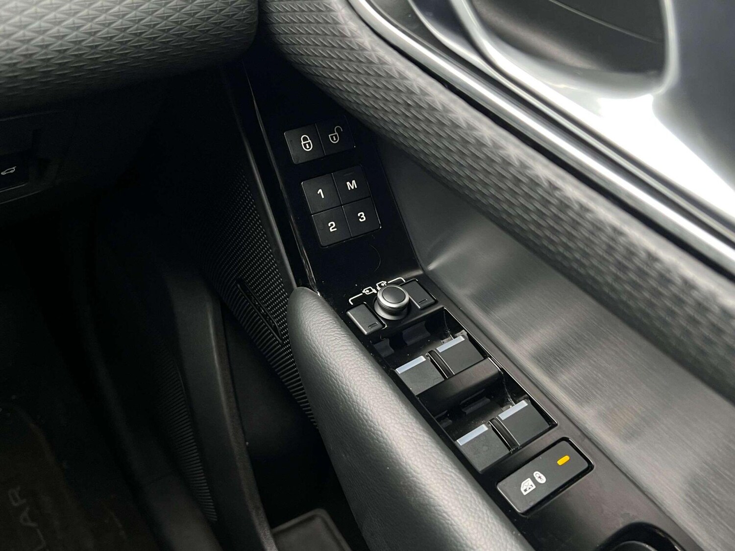 Used Land Rover Range Rover Velar for sale - 77883016: Photo 14