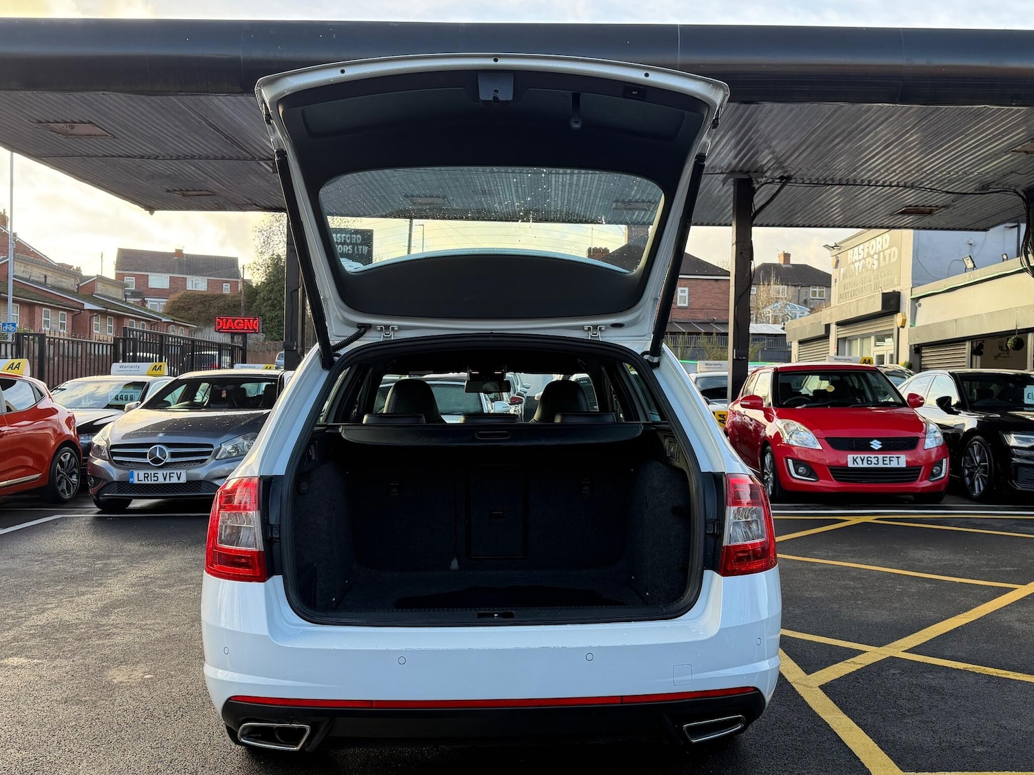 Used Skoda Octavia 2014 for sale - 77305216: Photo 80