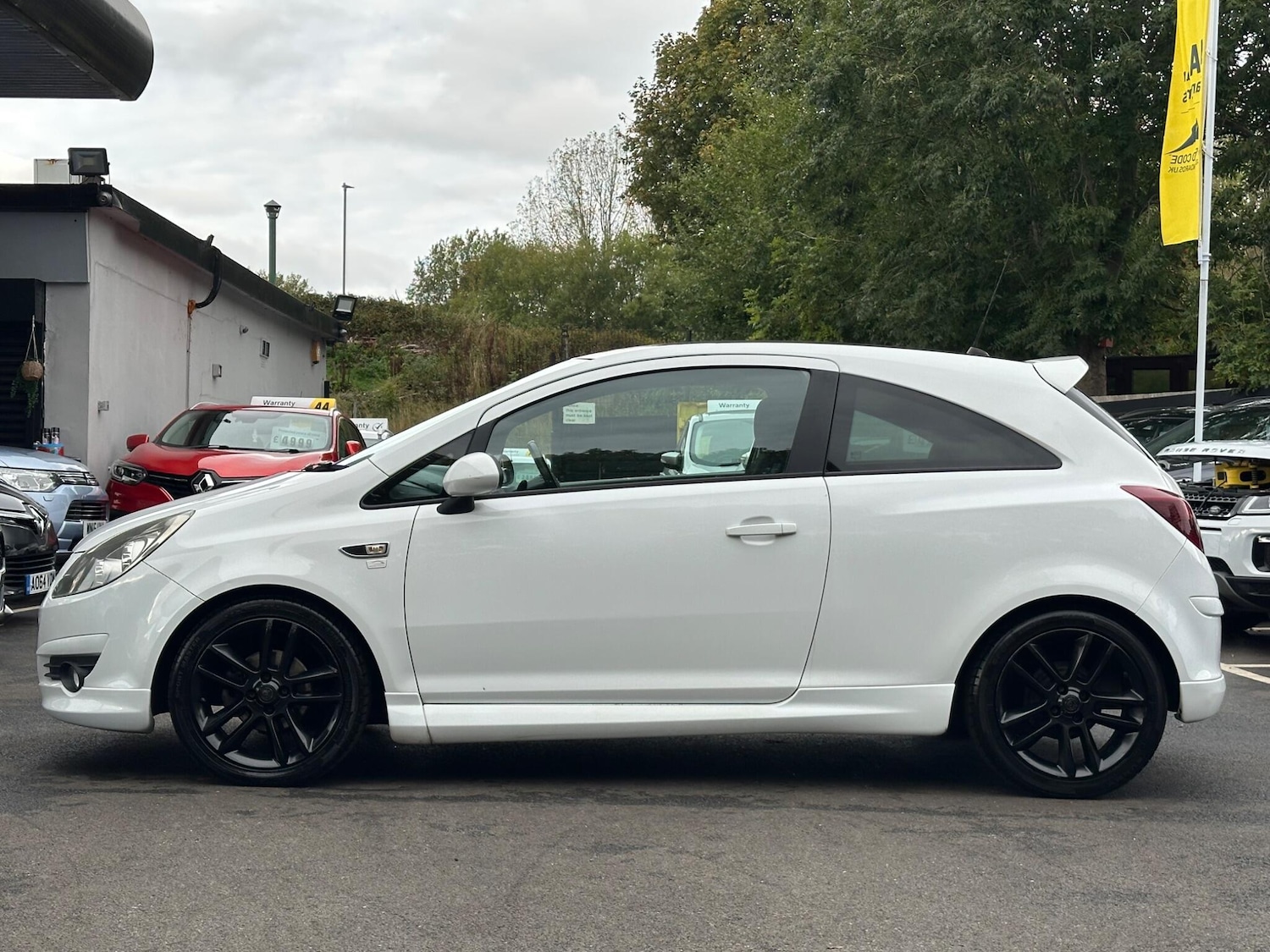Used Vauxhall Corsa 2010 for sale - 76109806: Photo 12