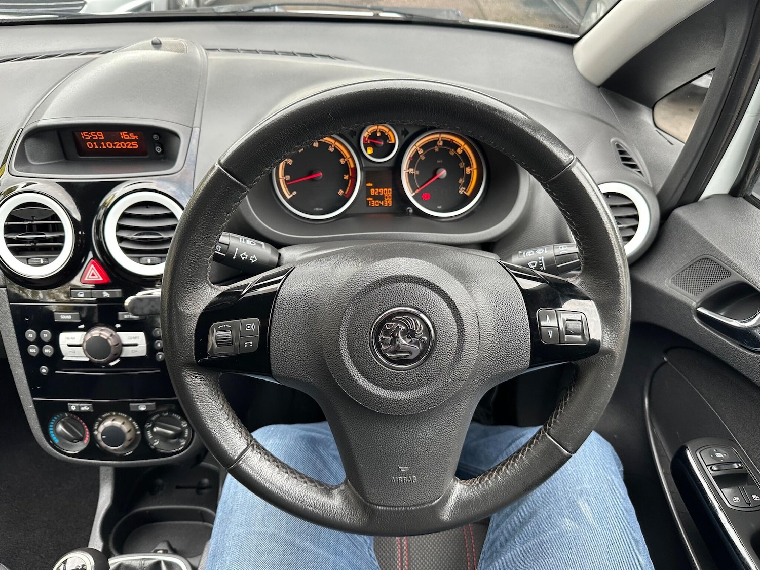 Used Vauxhall Corsa 2010 for sale - 76109806: Photo 28