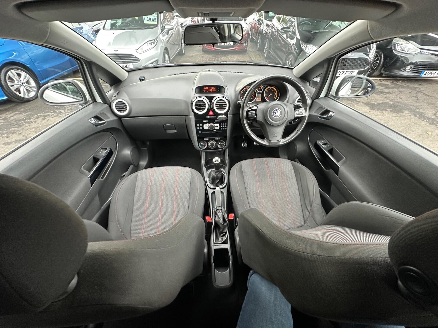 Used Vauxhall Corsa 2010 for sale - 76109806: Photo 4