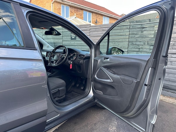Used Vauxhall Crossland X 2018 for sale - 75687829: Photo 17