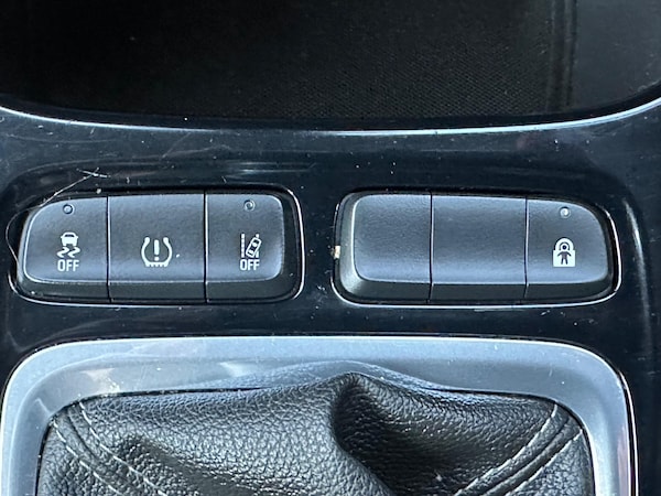 Used Vauxhall Crossland X 2018 for sale - 75687829: Photo 52