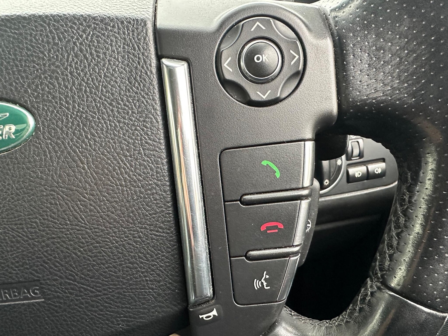 Used Land Rover Discovery 2012 for sale - 76942459: Photo 18