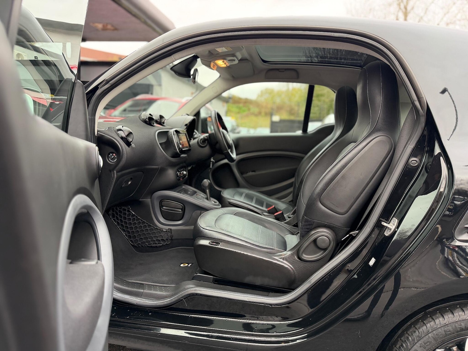 Used smart fortwo 2018 for sale - 76714148: Photo 57