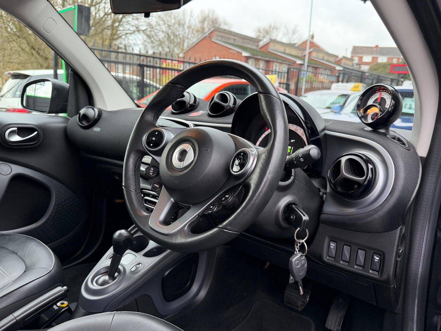 Used smart fortwo 2018 for sale - 76714148: Photo 85