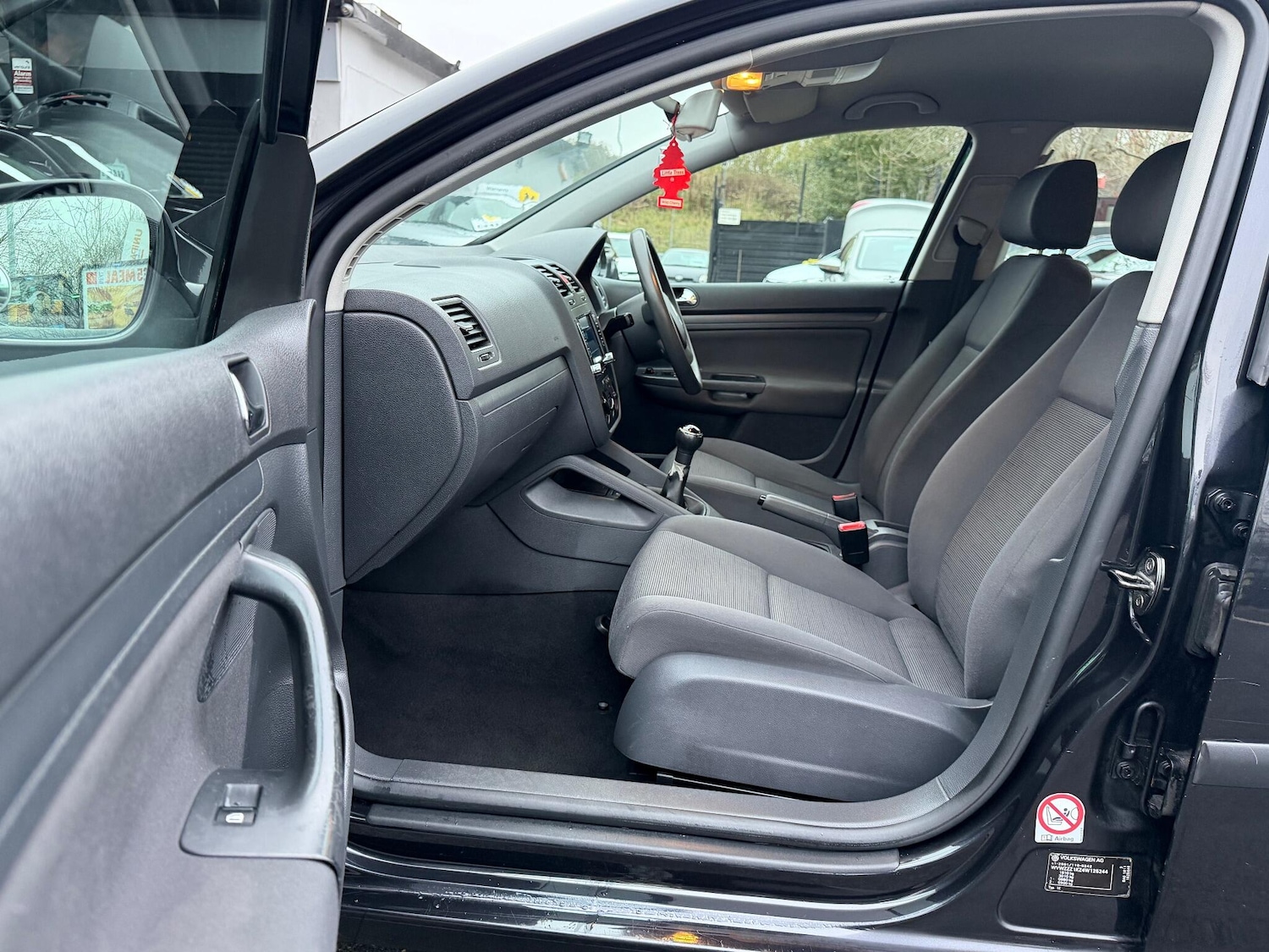 Used Volkswagen Golf 2004 for sale - 76714264: Photo 38