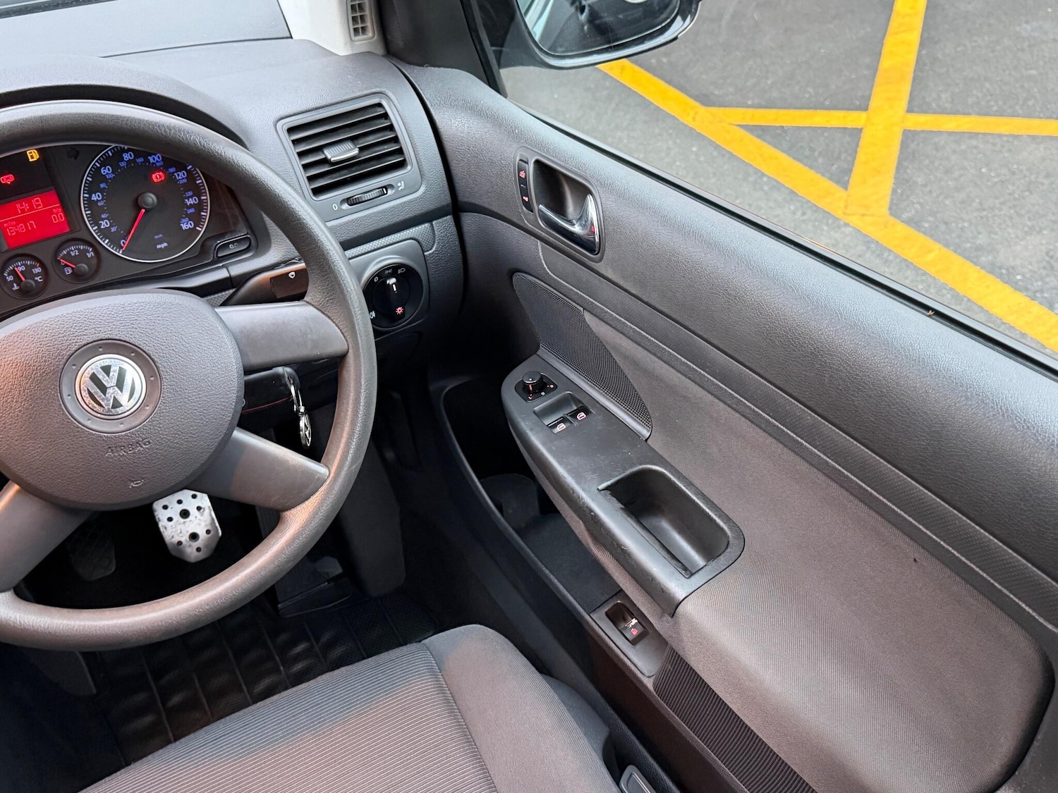 Used Volkswagen Golf 2004 for sale - 76714264: Photo 58