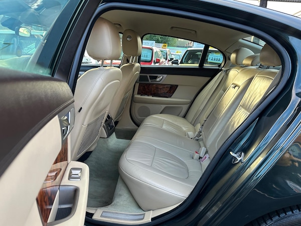 Used Jaguar XF 2010 for sale - 76337459: Photo 37
