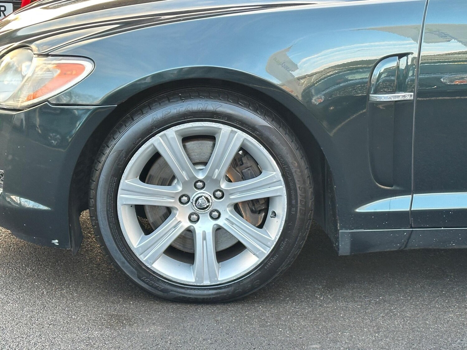 Used Jaguar XF 2010 for sale - 76337459: Photo 51