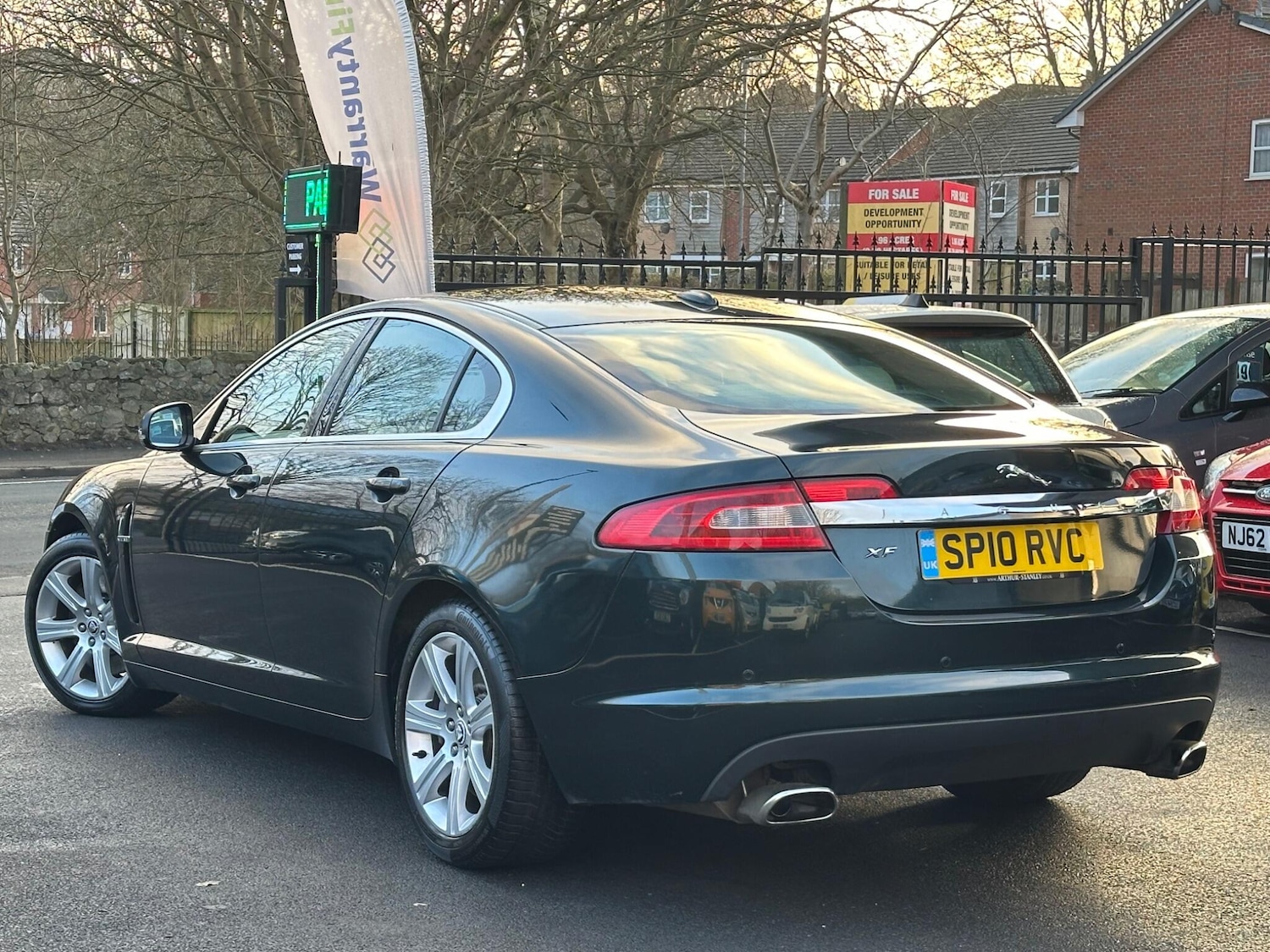 Used Jaguar XF 2010 for sale - 76337459: Photo 6