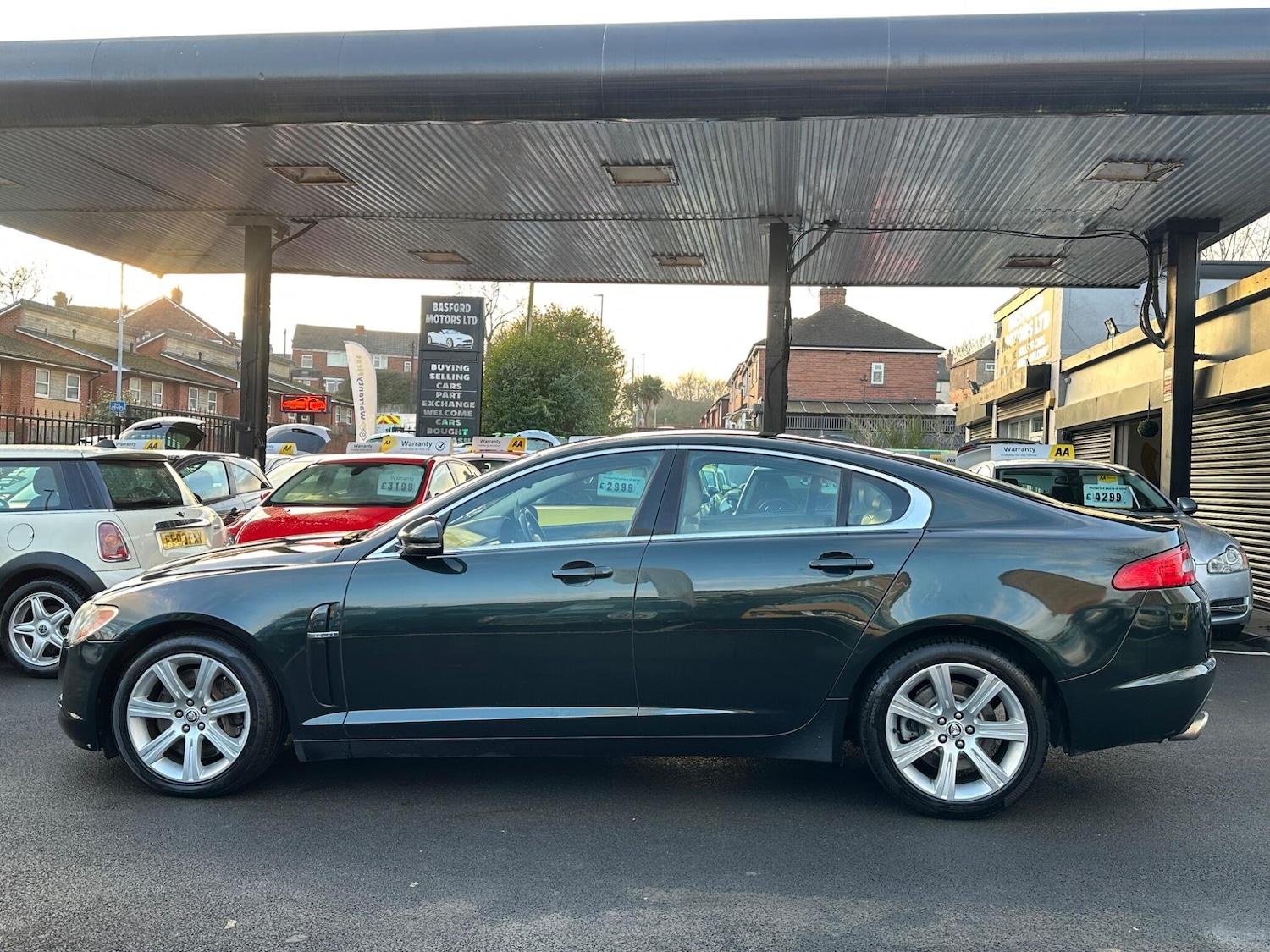 Used Jaguar XF 2010 for sale - 76337459: Photo 7