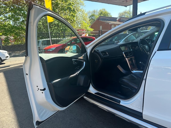 Used Volvo V40 2014 for sale - 76238743: Photo 12