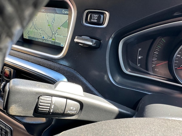 Used Volvo V40 2014 for sale - 76238743: Photo 45
