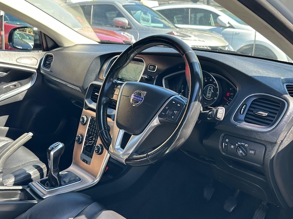 Used Volvo V40 2014 for sale - 76238743: Photo 58