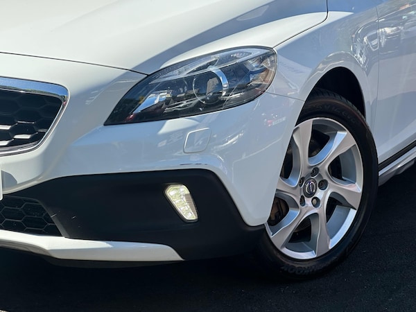 Used Volvo V40 2014 for sale - 76238743: Photo 68