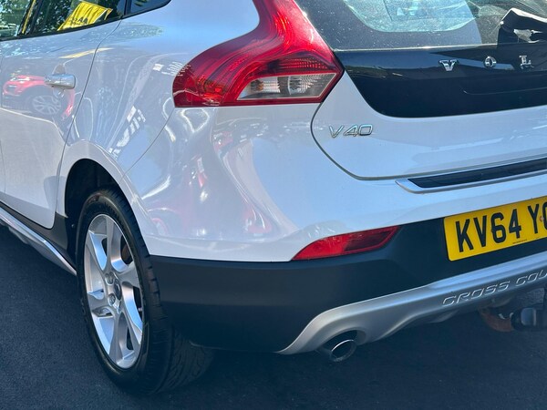 Used Volvo V40 2014 for sale - 76238743: Photo 70