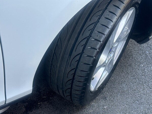 Used Volvo V40 2014 for sale - 76238743: Photo 74