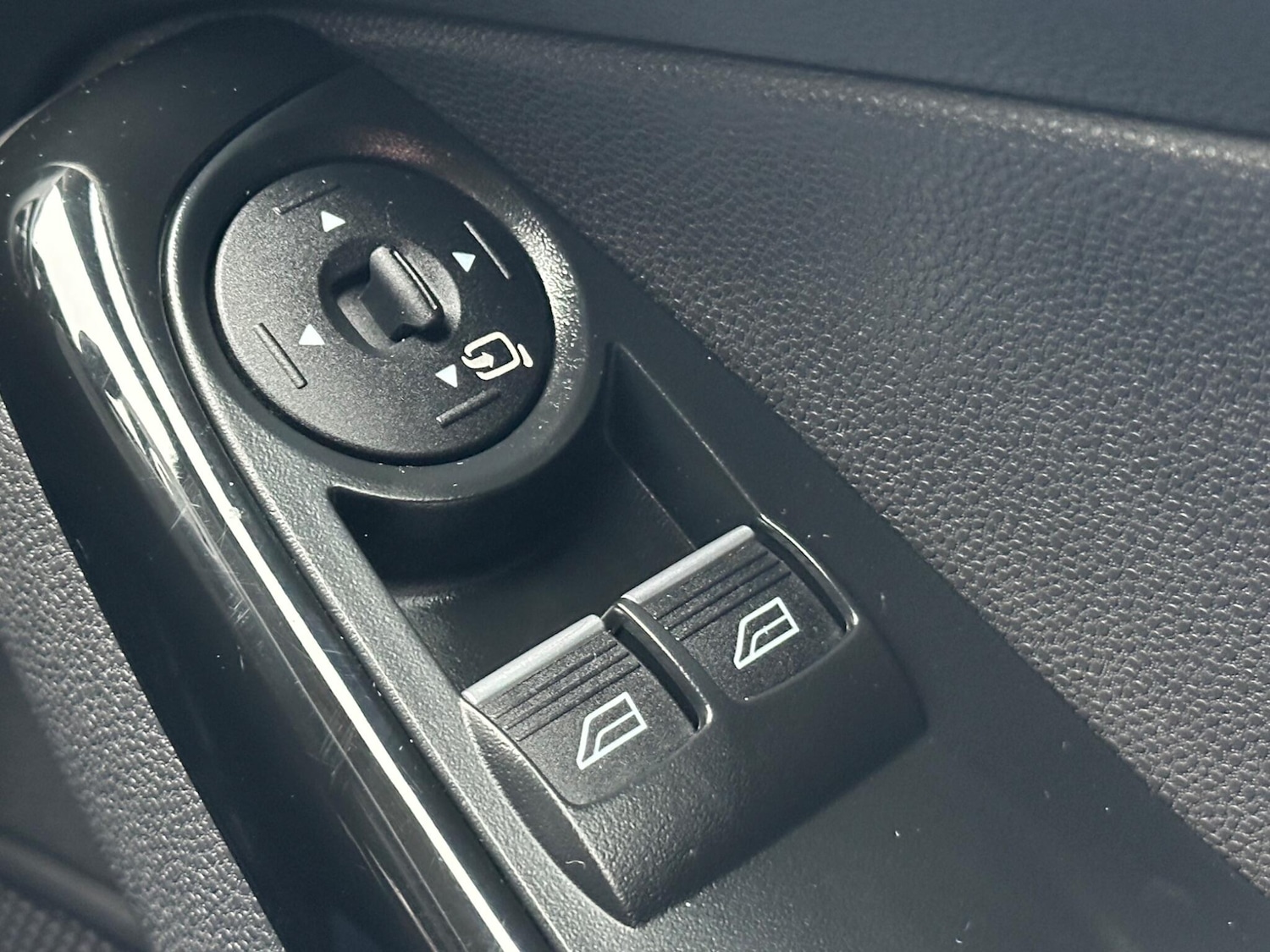 Used Renault Captur 2014 for sale - 76199785: Photo 30