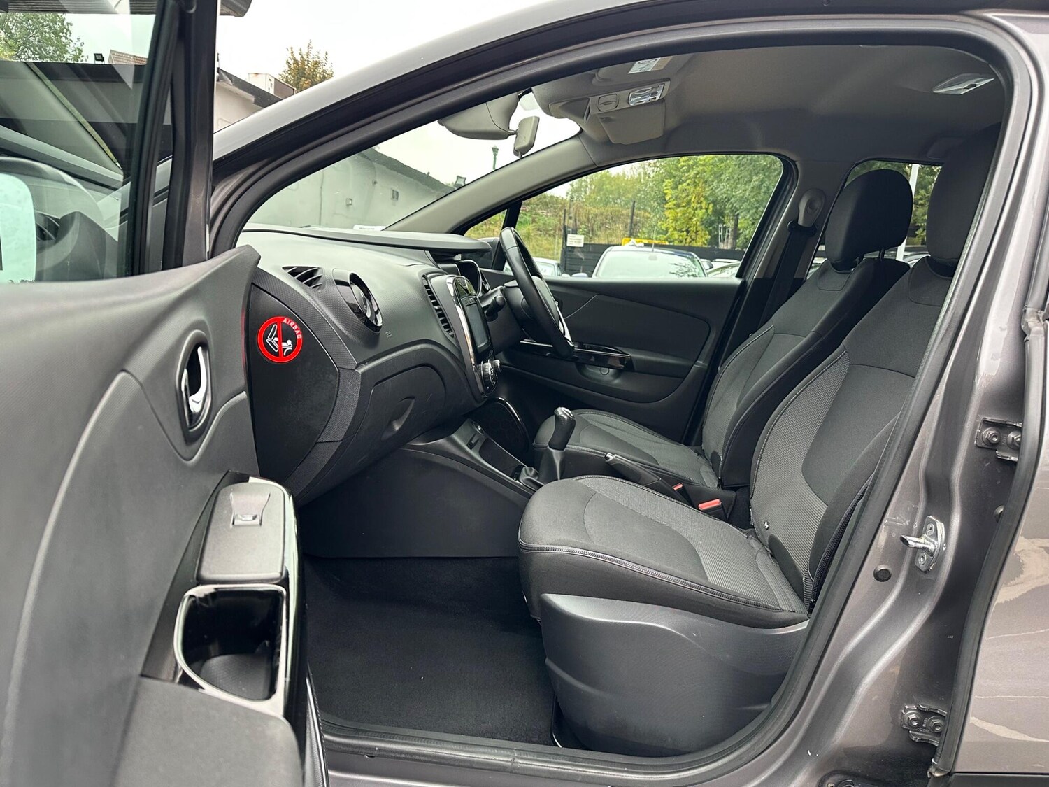 Used Renault Captur 2014 for sale - 76199785: Photo 38