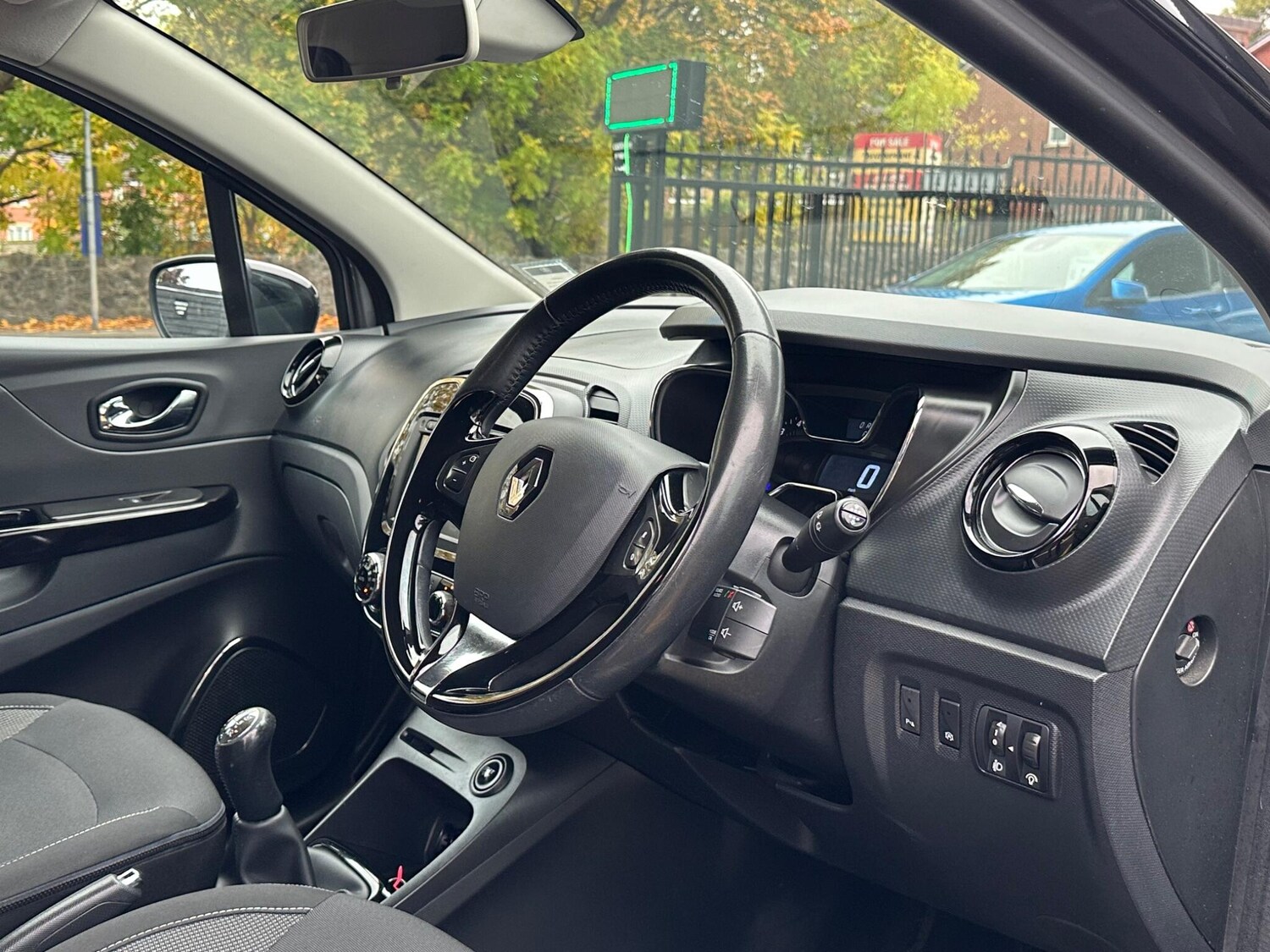 Used Renault Captur 2014 for sale - 76199785: Photo 66