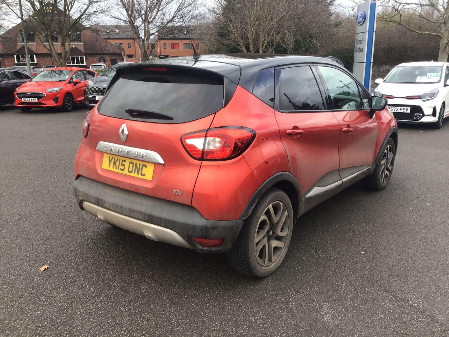 Used Renault Captur 2015 for sale - 77410967: Photo 2