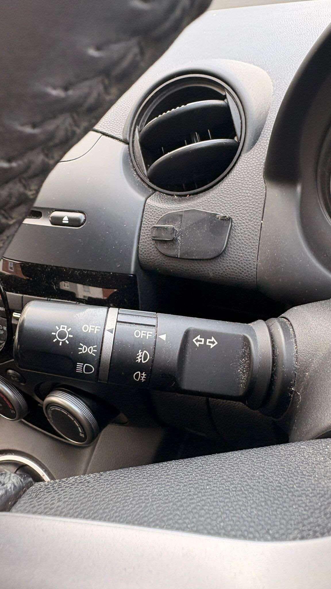 Used Mazda Mazda2 for sale - 77784217: Photo 12