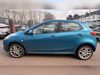 Used Mazda Mazda2 2011 for sale - 77784217: Photo