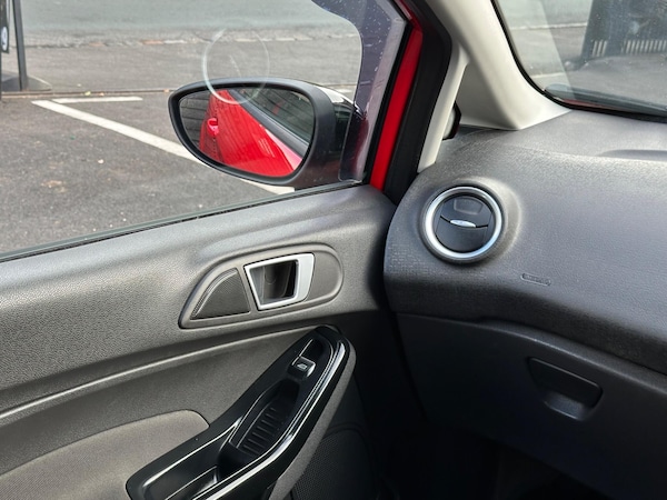 Used Ford Fiesta 2016 for sale - 75543916: Photo 32