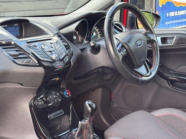Used Ford Fiesta 2016 for sale - 75543916: Photo 50
