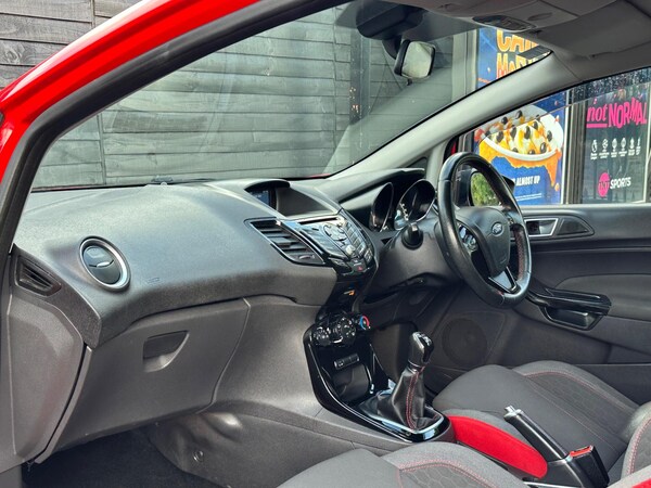 Used Ford Fiesta 2016 for sale - 75543916: Photo 52