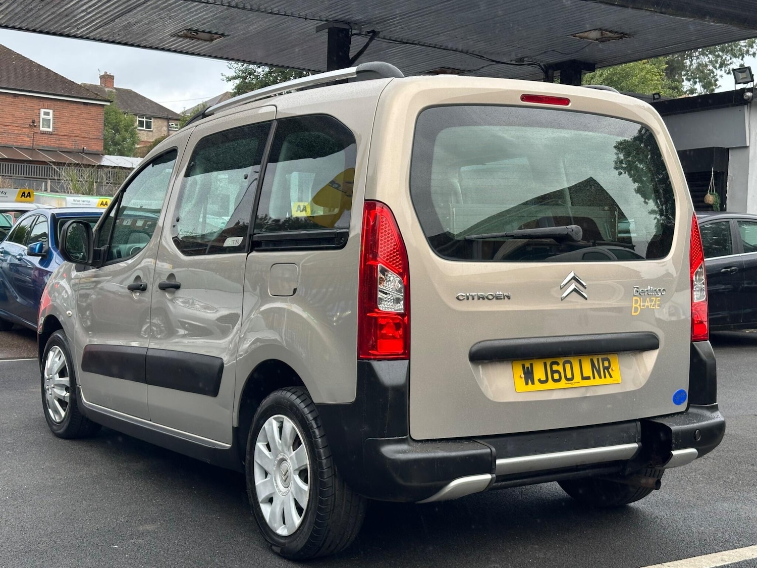 Vehicle 29