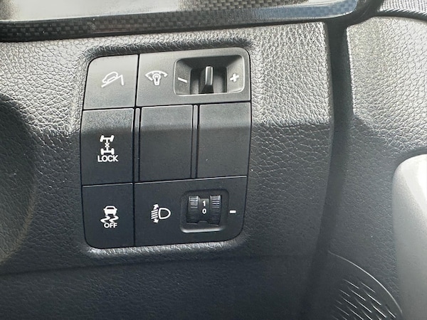 Used Hyundai Santa Fe 2012 for sale - 75540076: Photo 41
