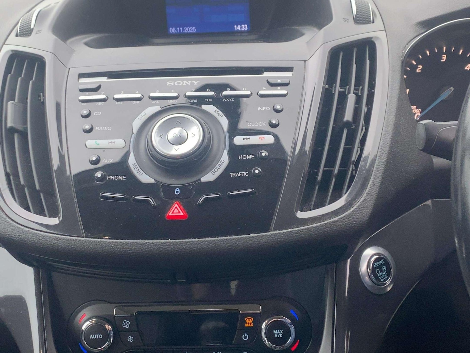 Used Ford Kuga 2014 for sale - 77029177: Photo 25