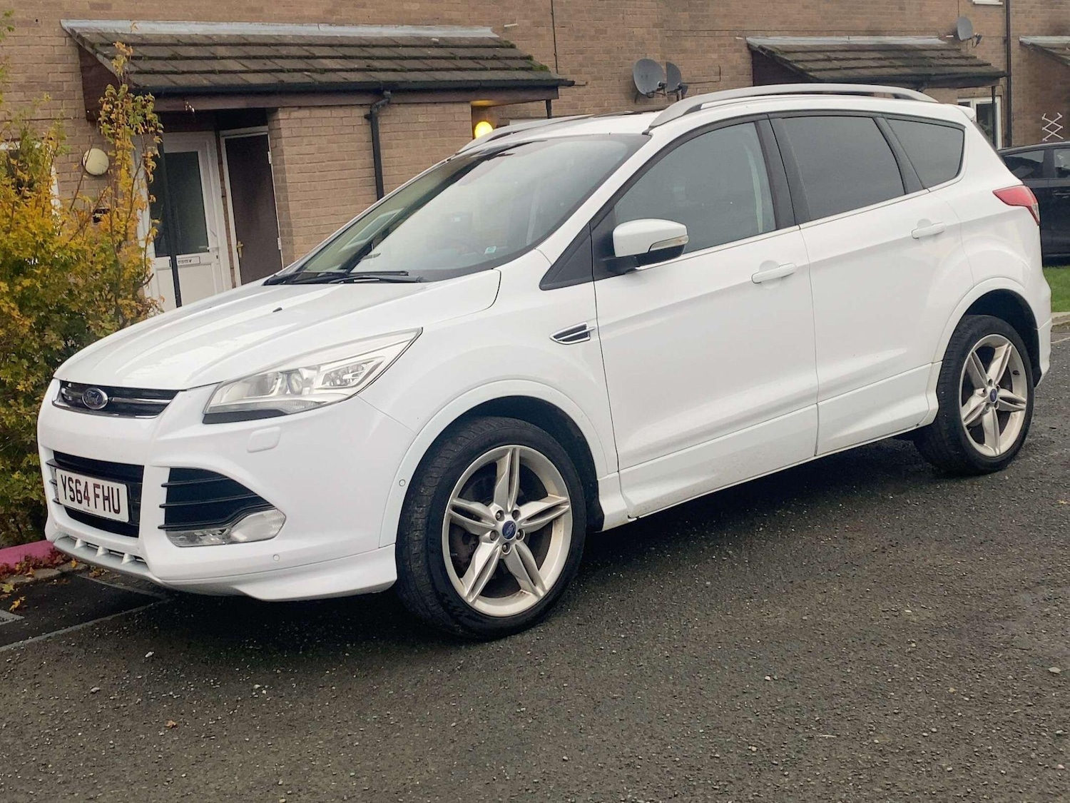 Used Ford Kuga 2014 for sale - 77029177: Photo 3