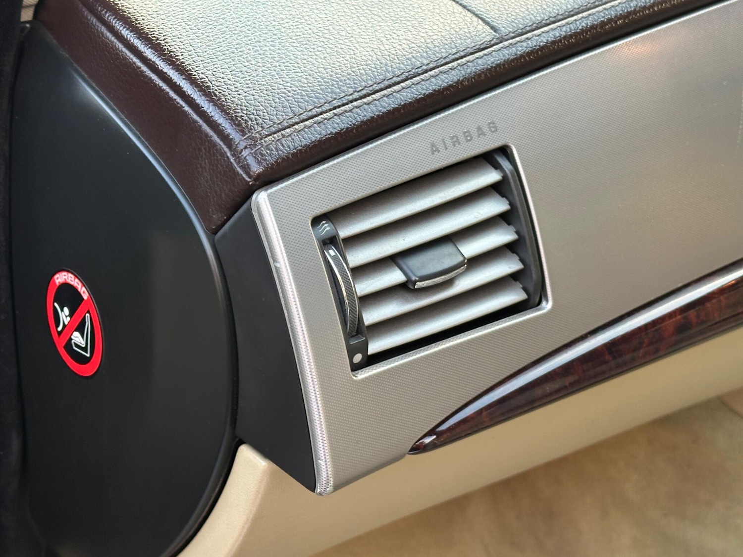 Used Jaguar XF 2010 for sale - 76995942: Photo 38