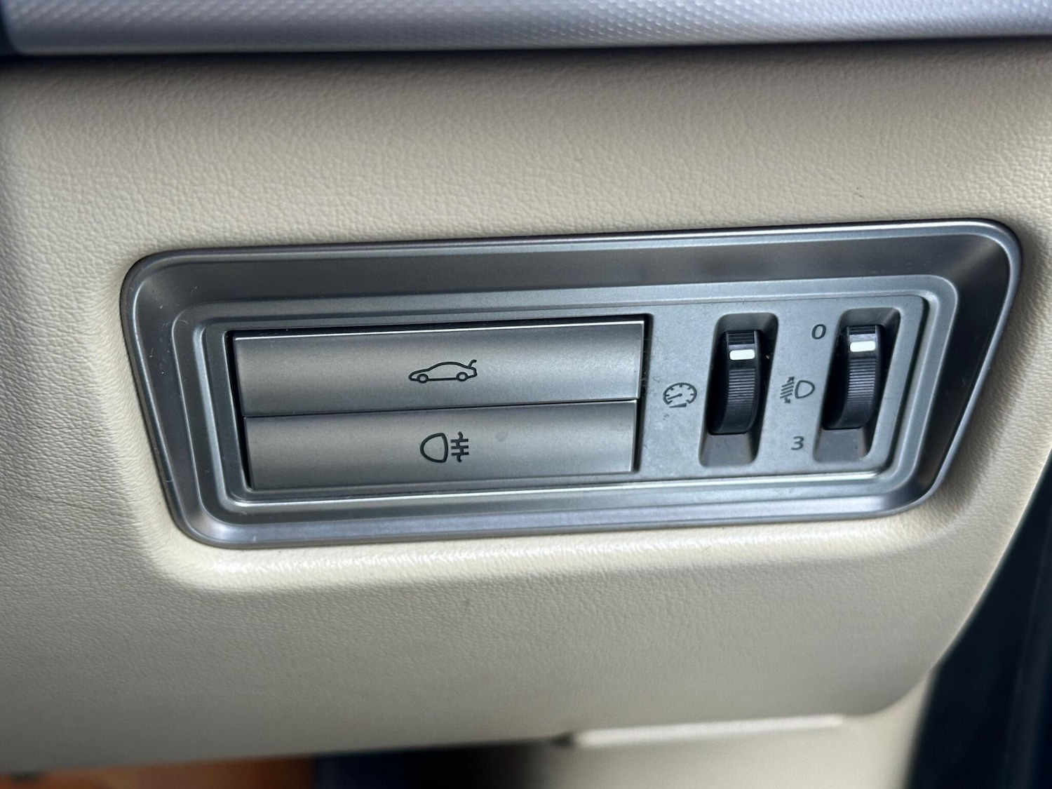 Used Jaguar XF 2010 for sale - 76995942: Photo 40