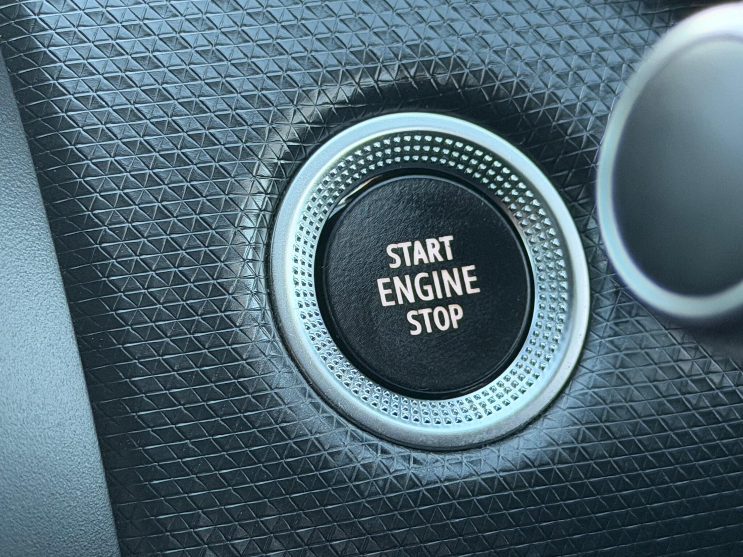 Used Renault Clio 2020 for sale - 76990542: Photo 100