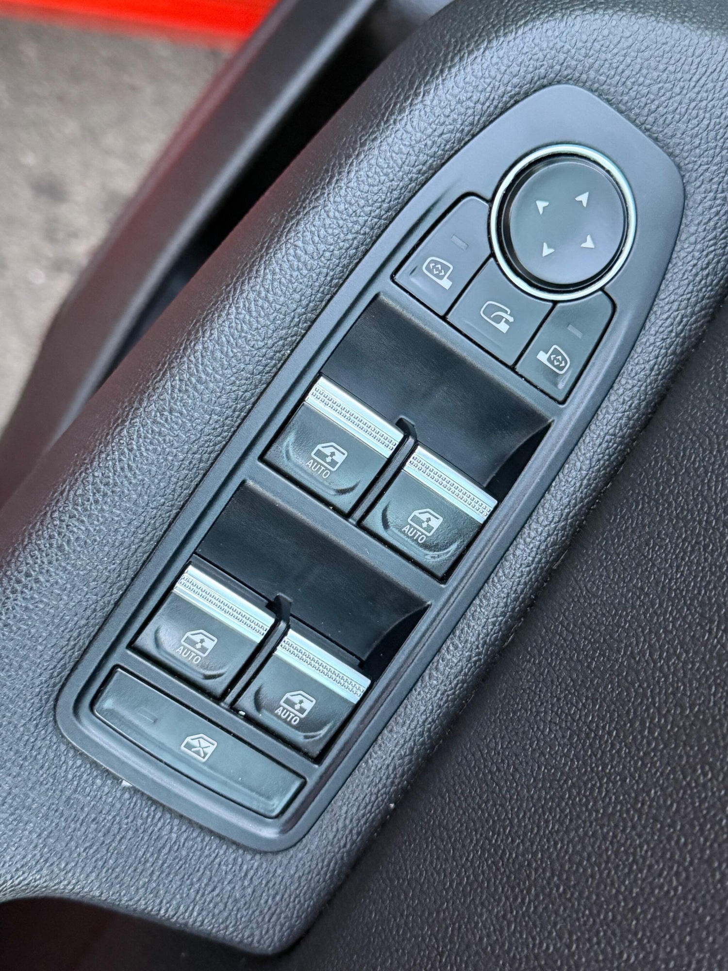 Used Renault Clio 2020 for sale - 76990542: Photo 36